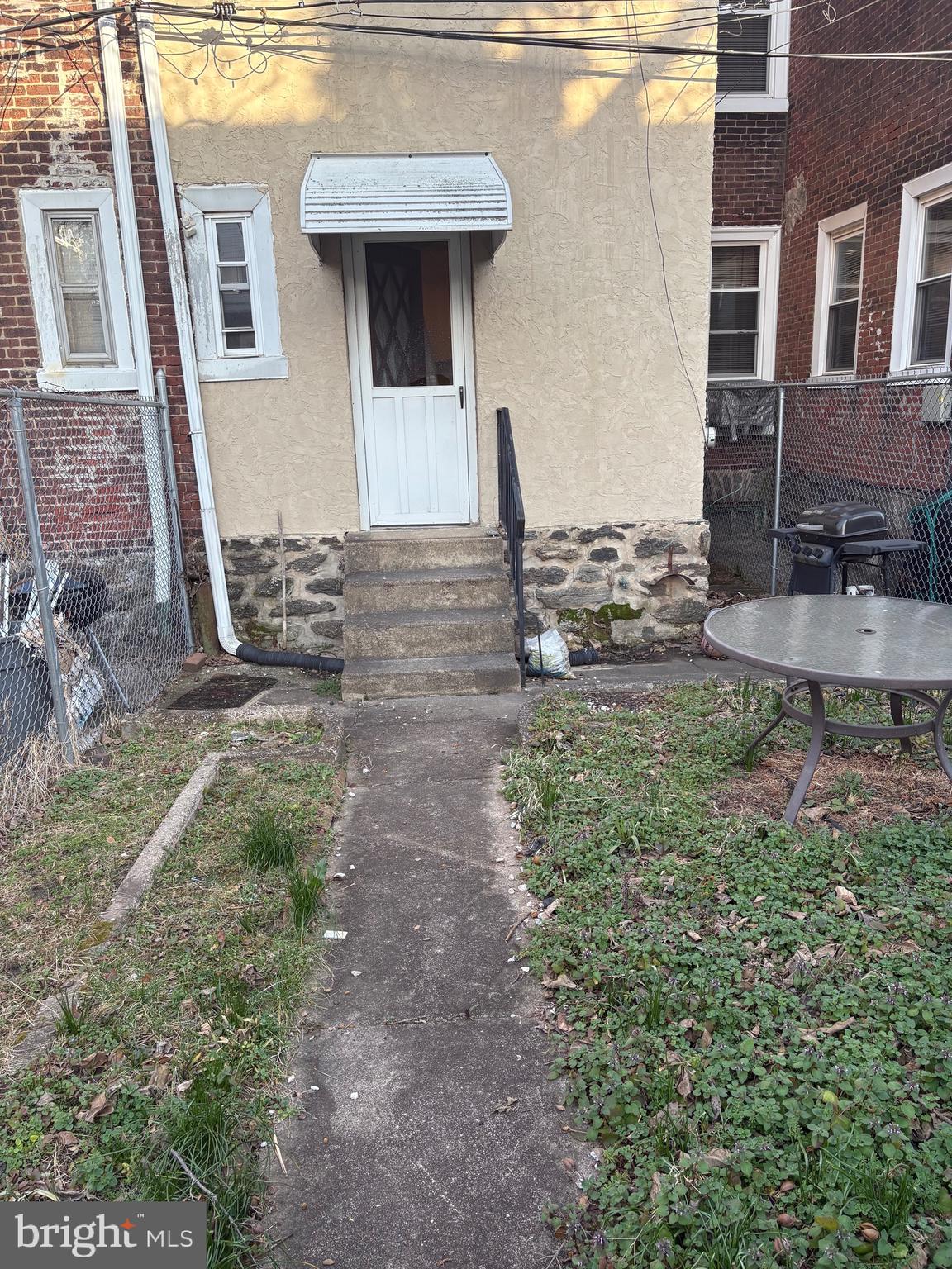 LOGAN - Residential