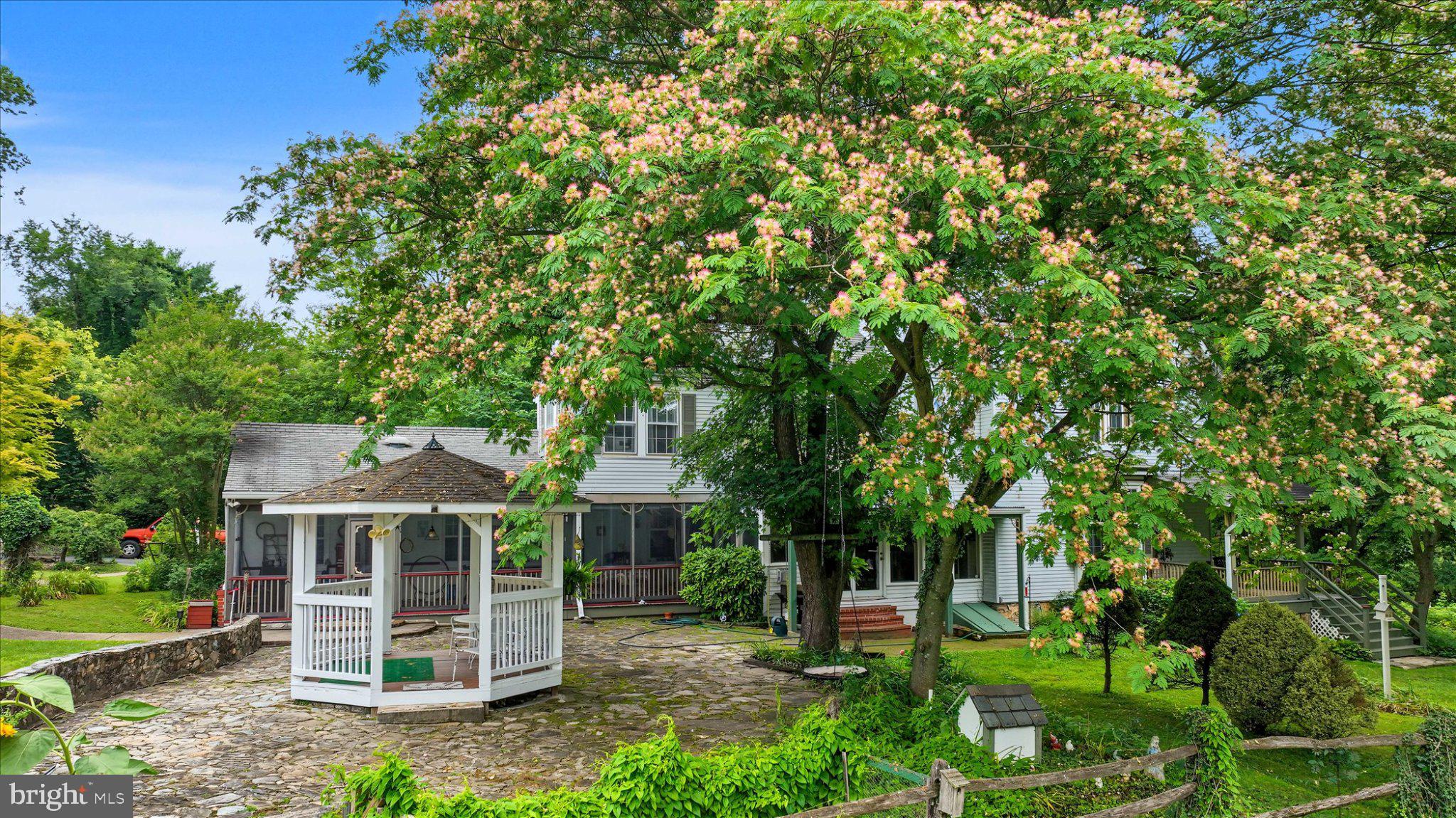 CLIFTON VIEW - Residential