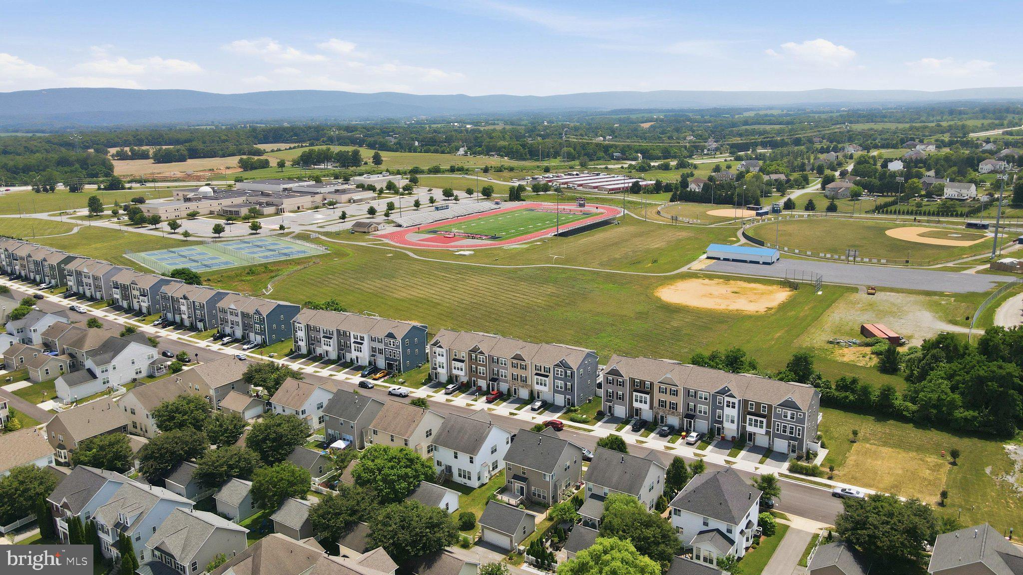 HUNTFIELD - Residential