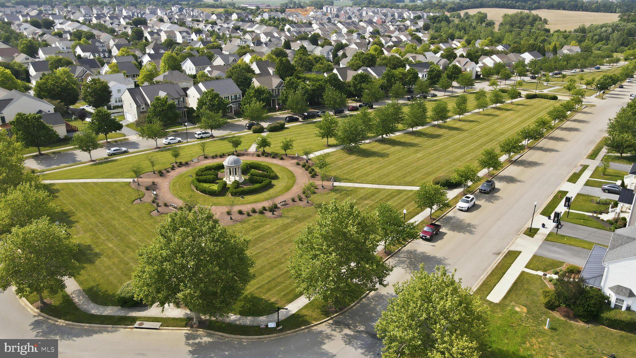 HUNTFIELD - Residential