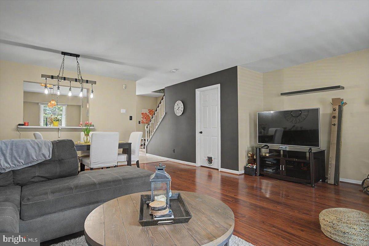 CHERRY TREE KNOLL - Residential