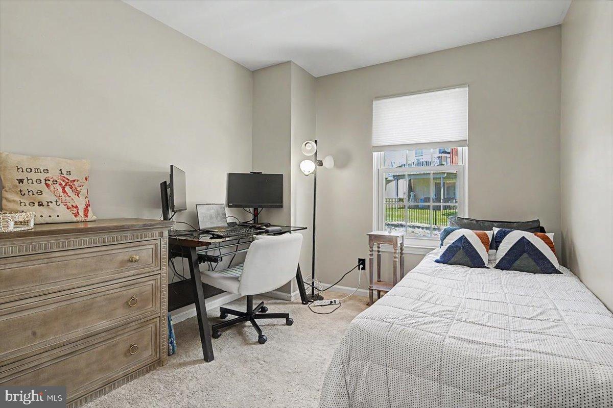 CHERRY TREE KNOLL - Residential