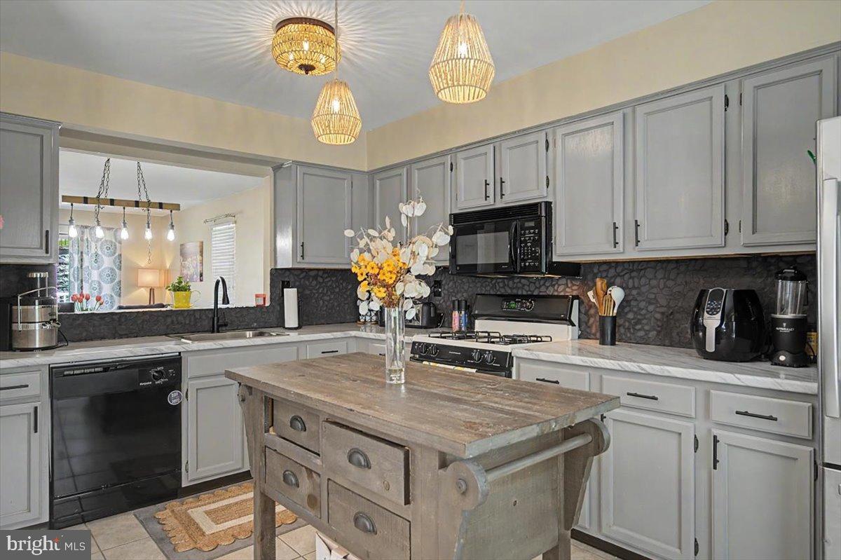 CHERRY TREE KNOLL - Residential