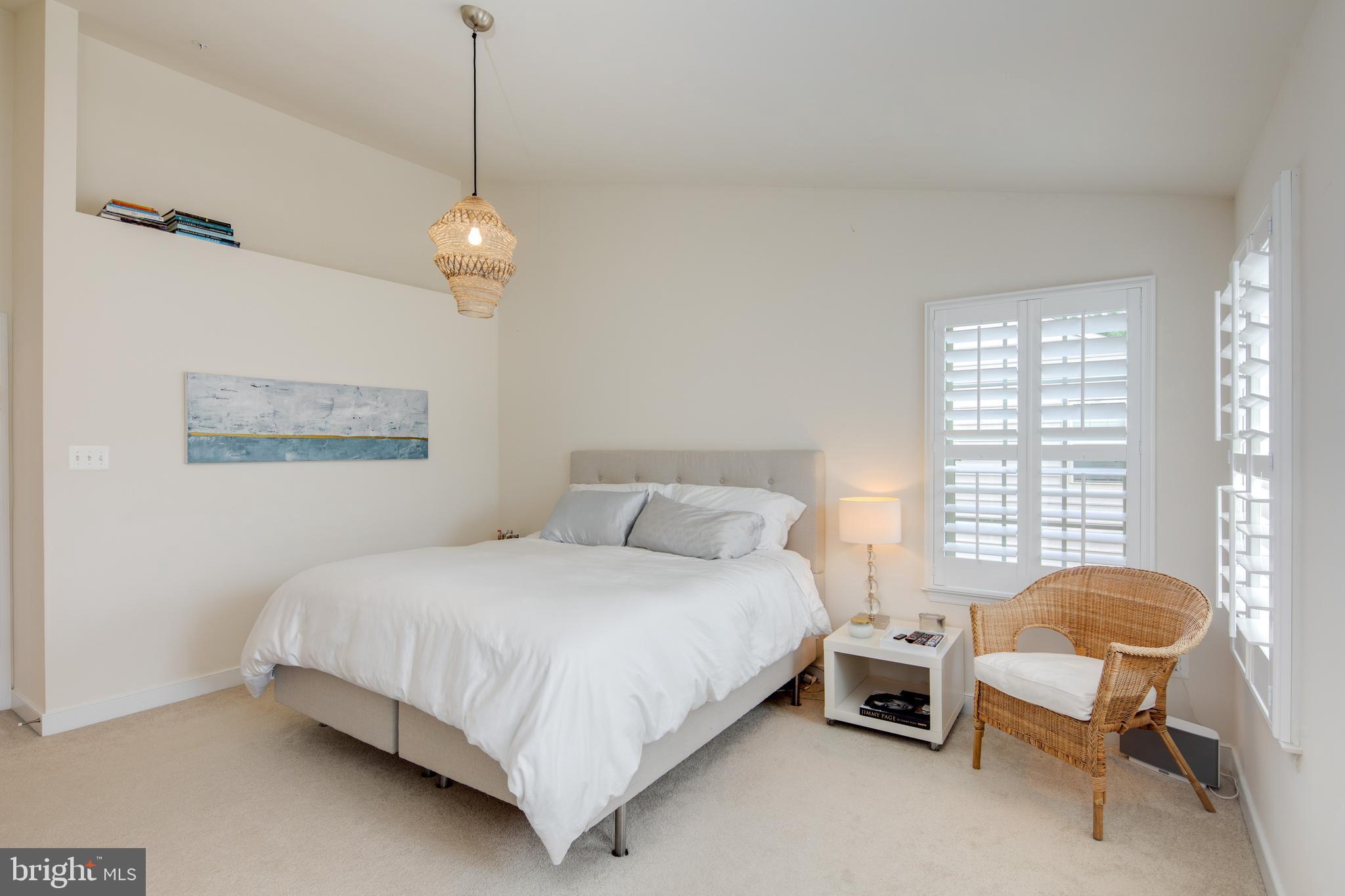 ADMIRALS RIDGE - Residential