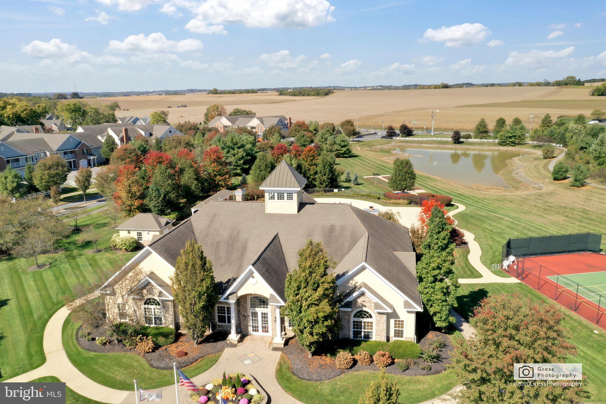 FOUR SEASONS AT RAPHO - Residential