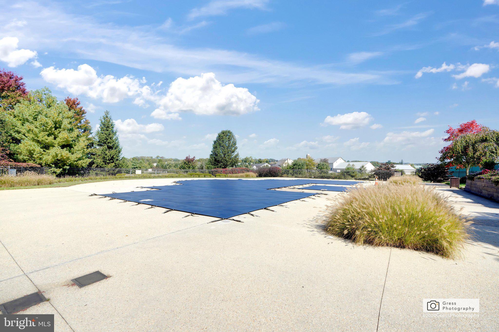 FOUR SEASONS AT RAPHO - Residential