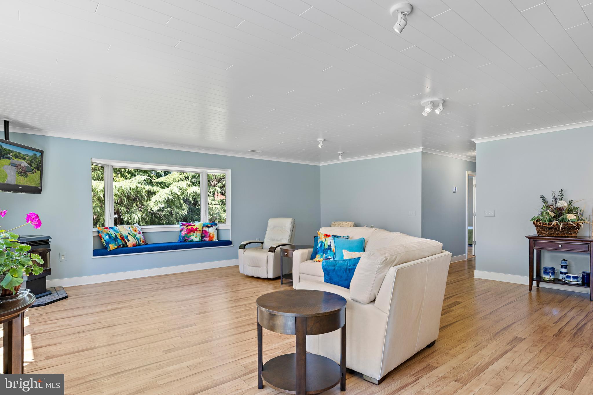 HICKORY RIDGE - Residential
