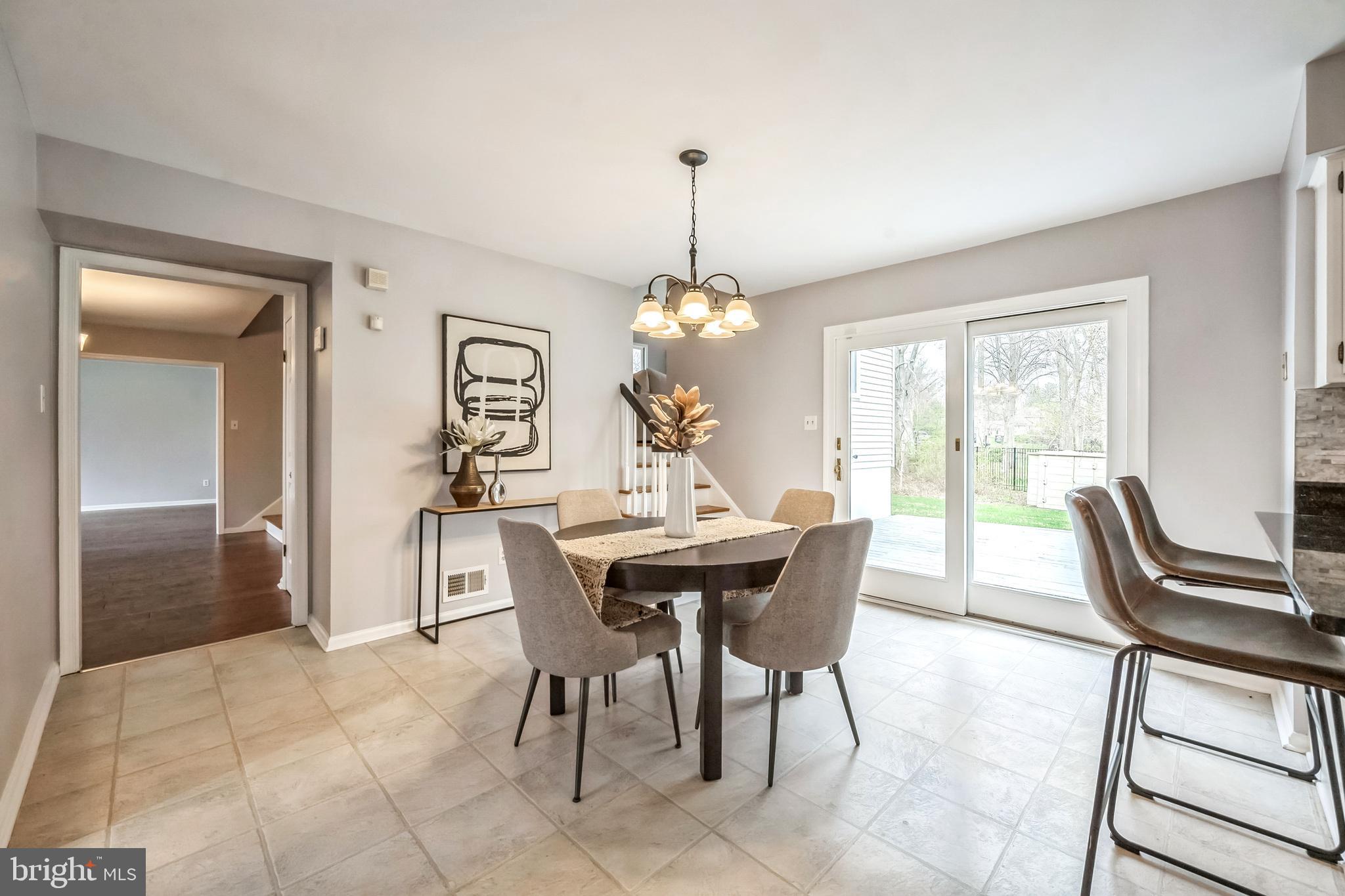 WYNNEWOOD - Residential