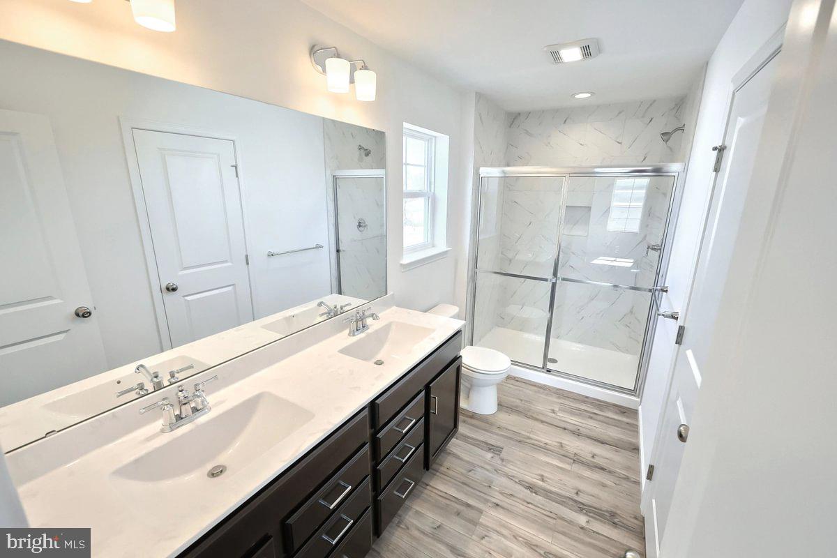 STONE MILL ESTATES - Residential