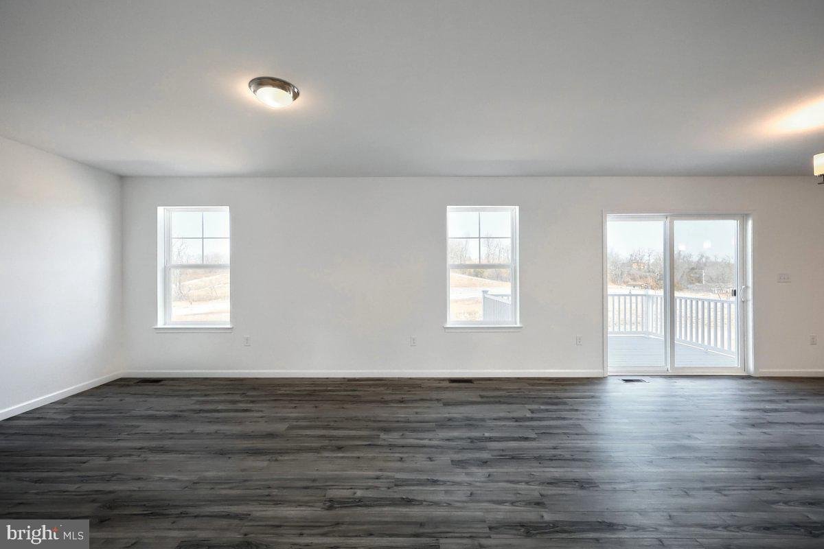 STONE MILL ESTATES - Residential