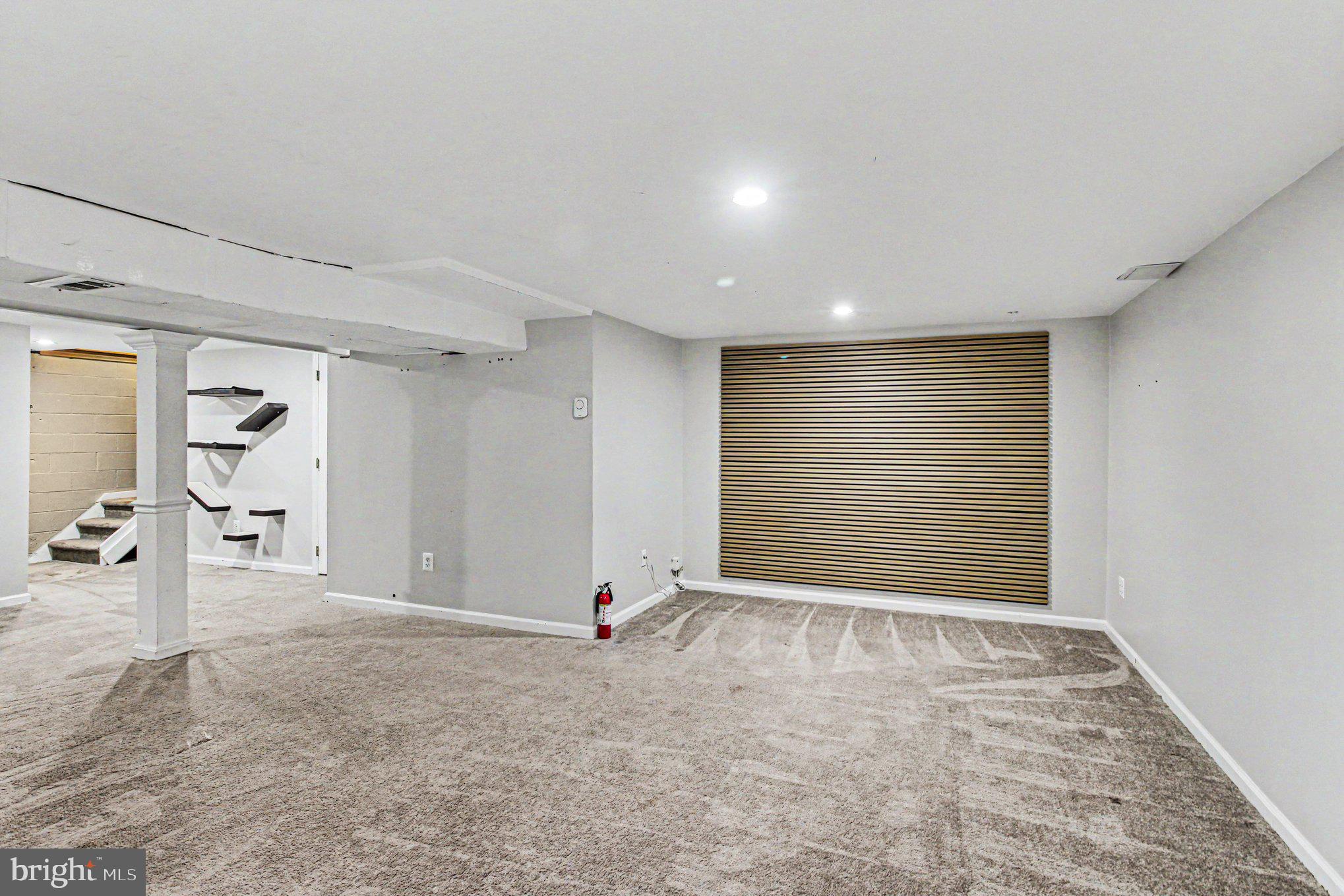 WETHERSFIELD - Residential