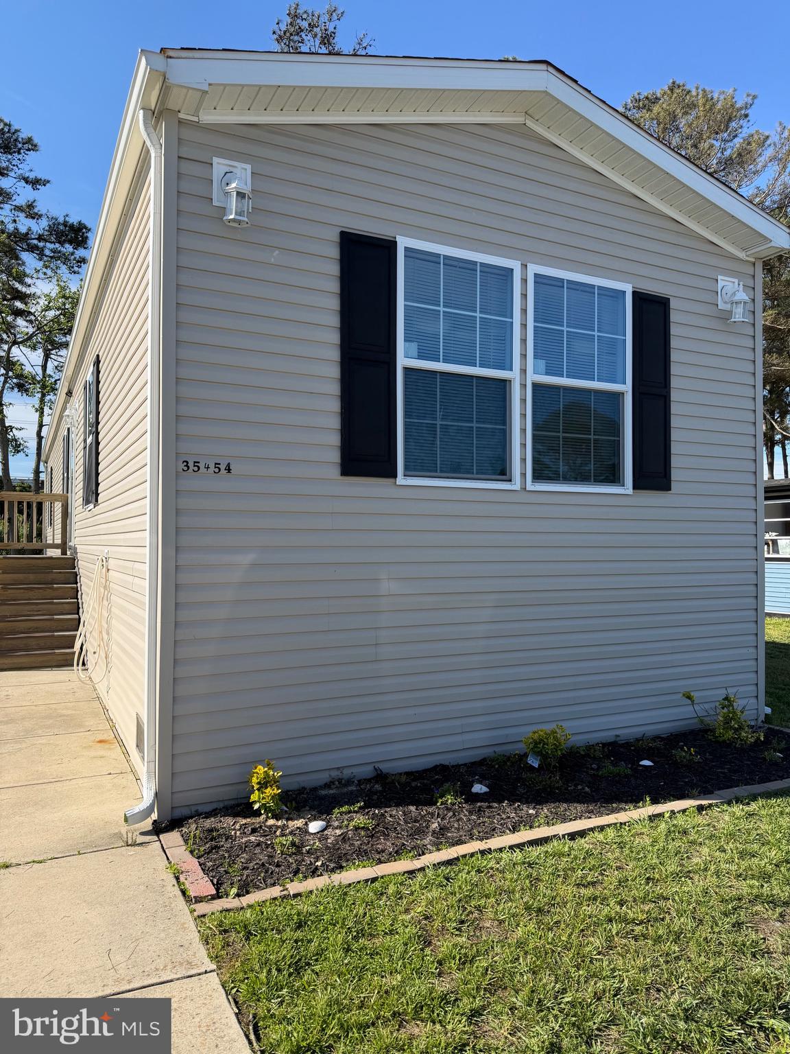 MARINERS COVE - Residential