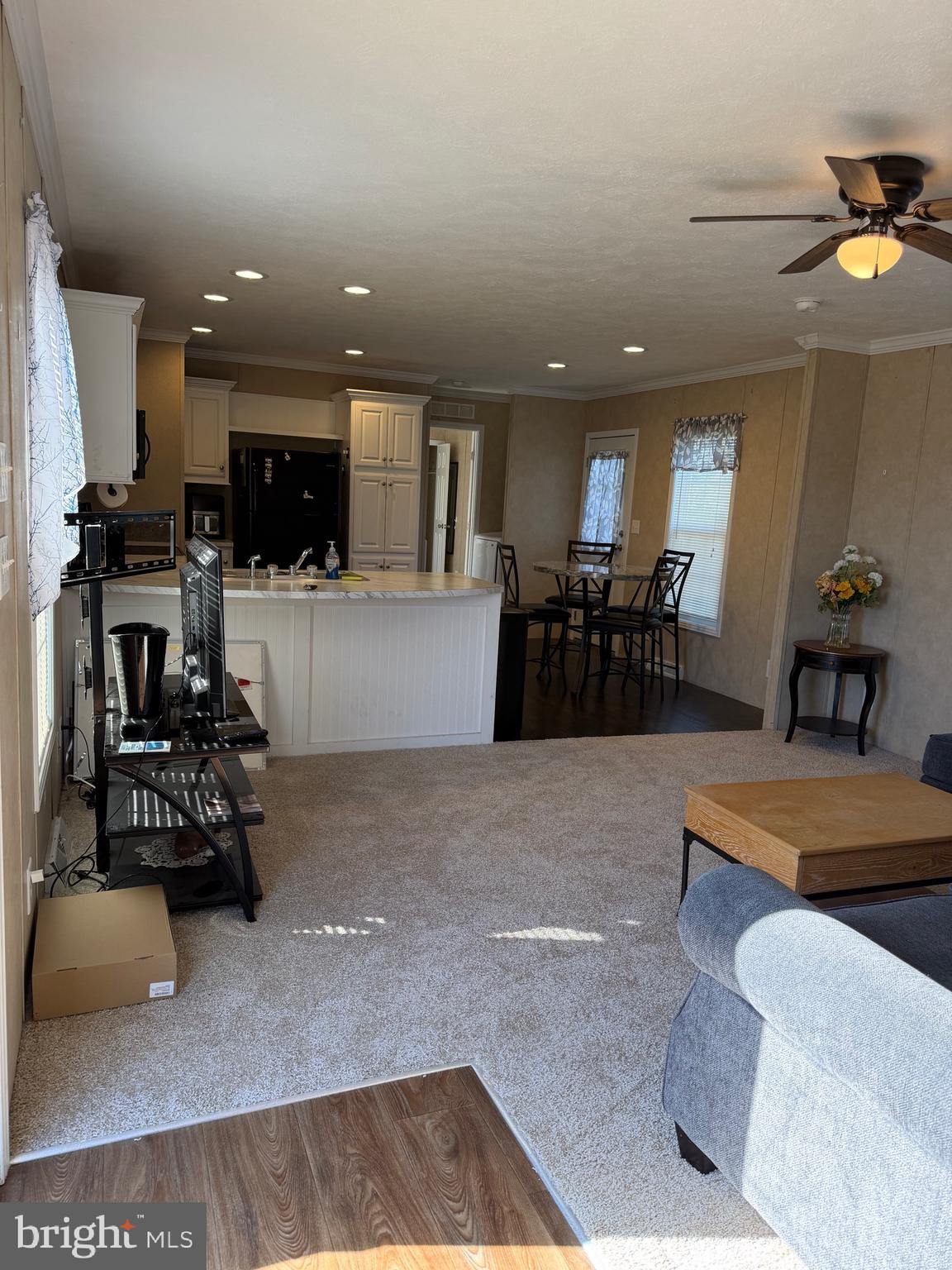 MARINERS COVE - Residential