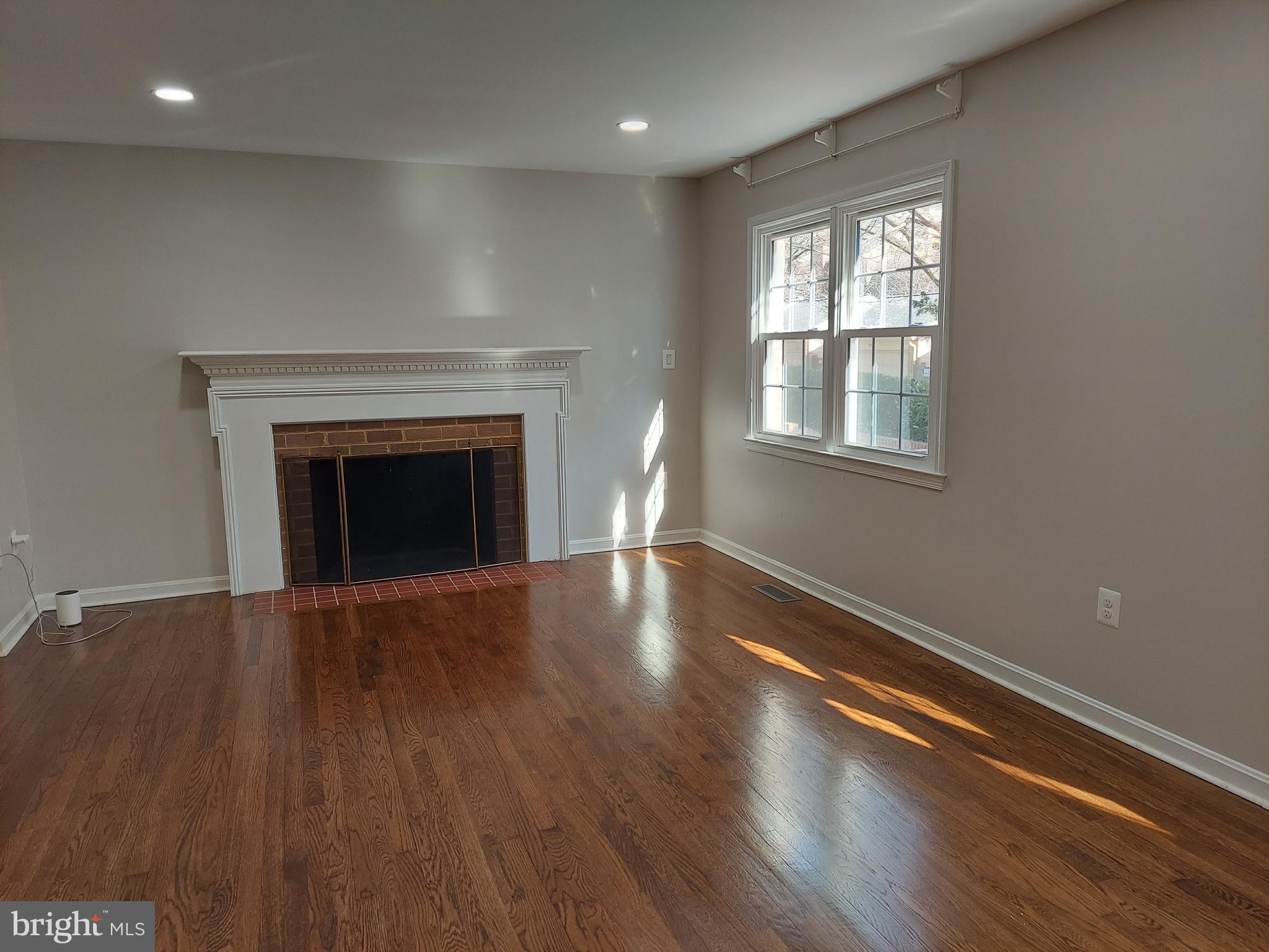 HALLCREST HEIGHTS - Residential Lease