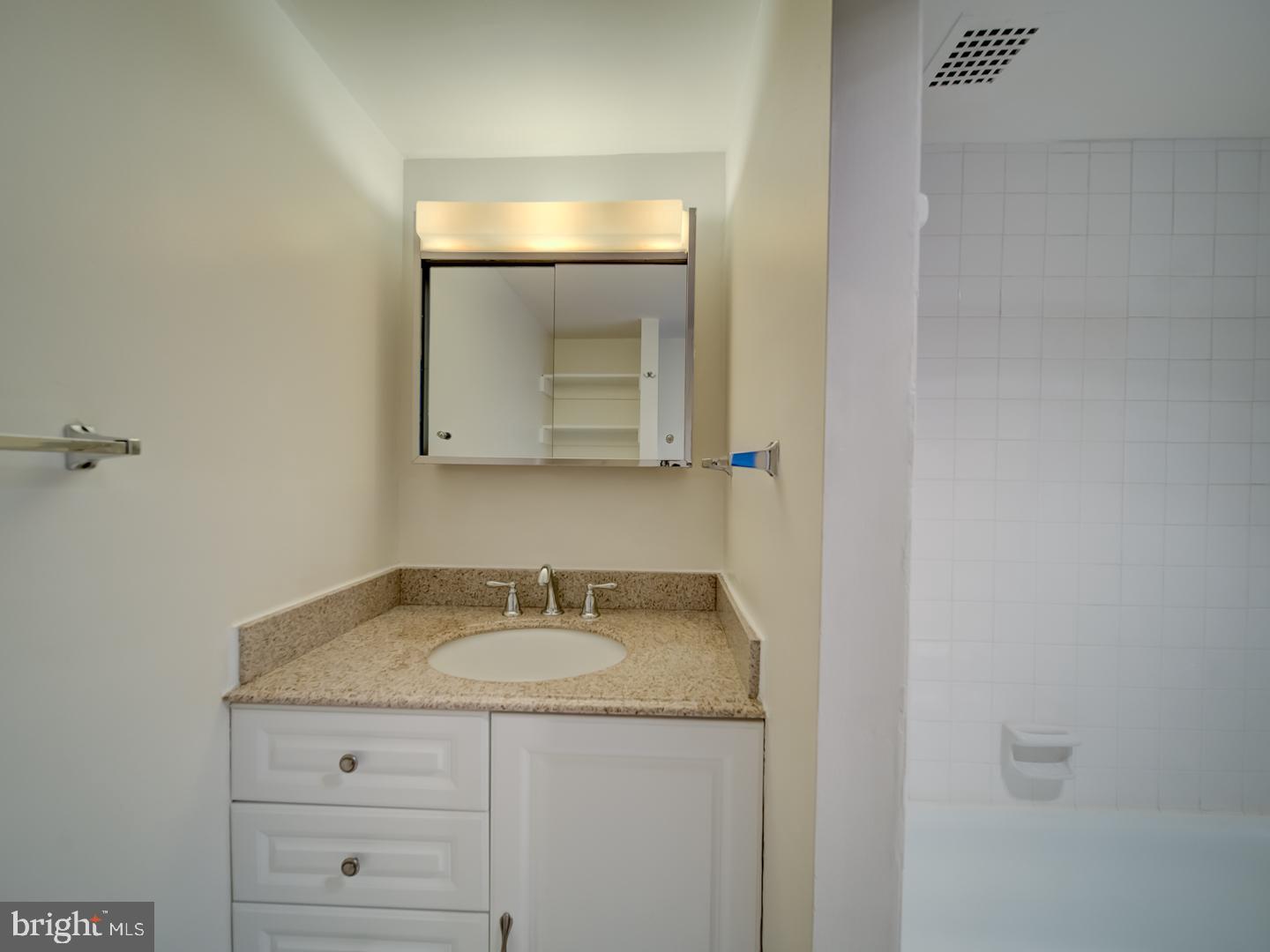 HUNTING CREEK CLUB CONDOMINIUMS - Residential