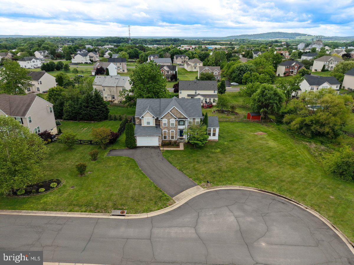 MADISON GROVE - Residential