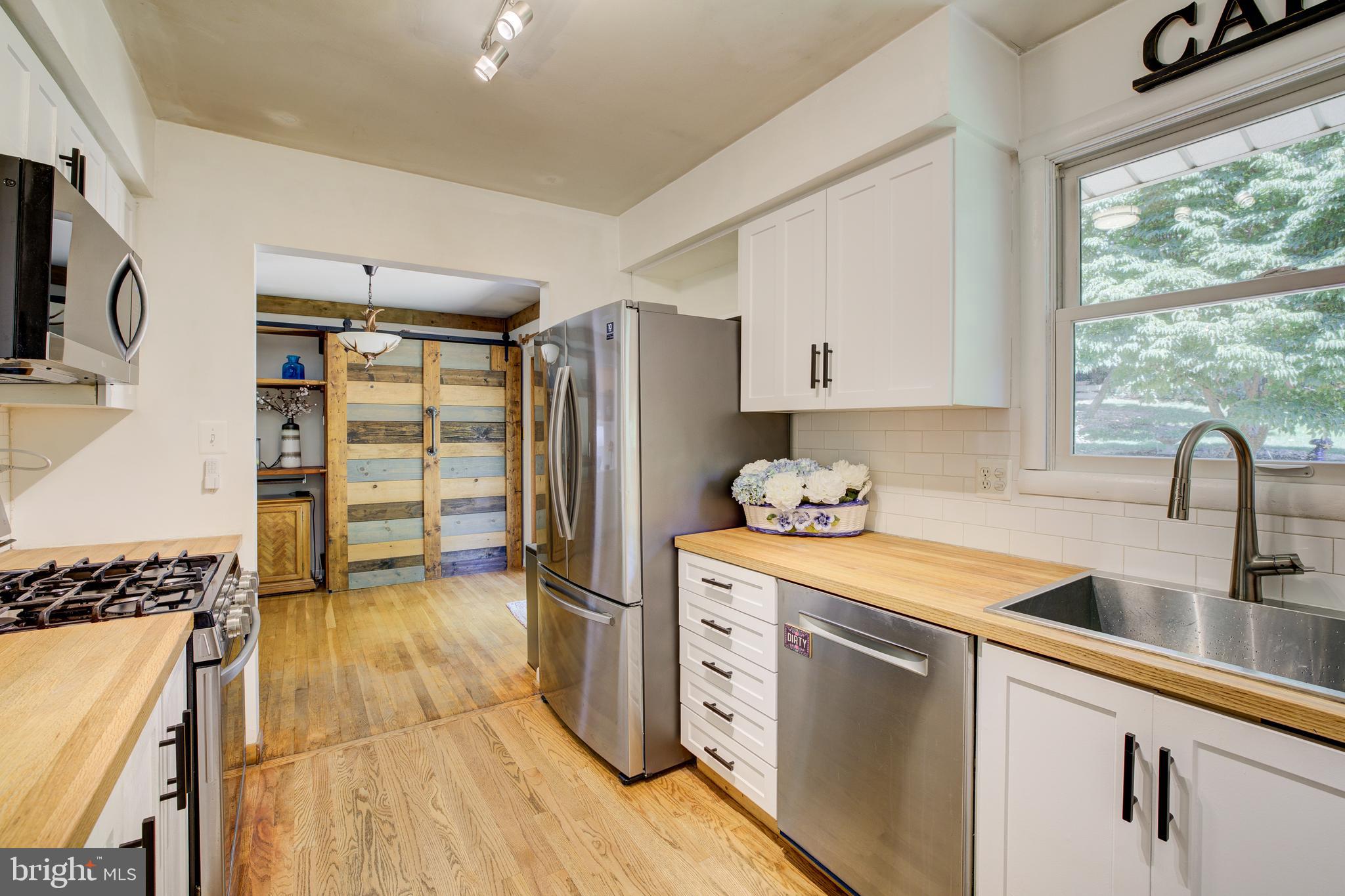 WHITE FLINT PARK - Residential