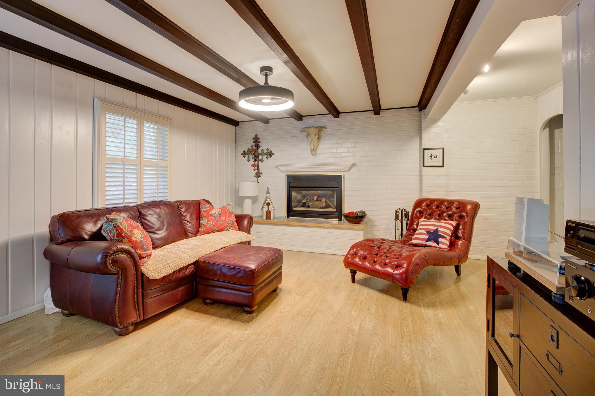 WHITE FLINT PARK - Residential
