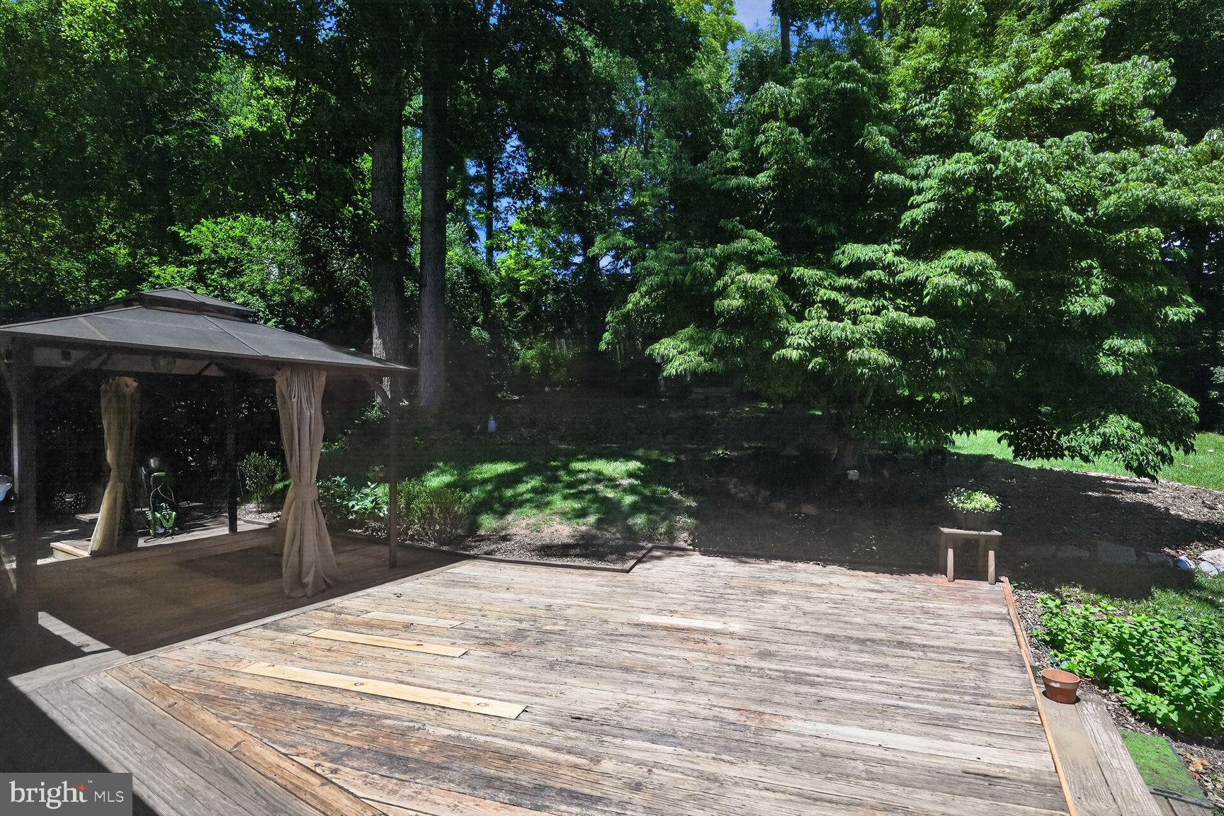 WHITE FLINT PARK - Residential