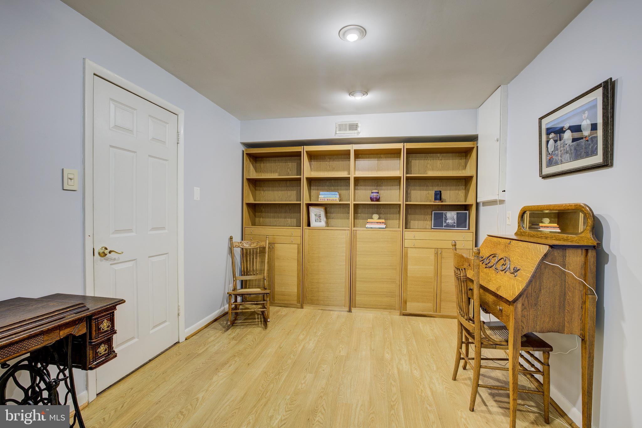 WHITE FLINT PARK - Residential