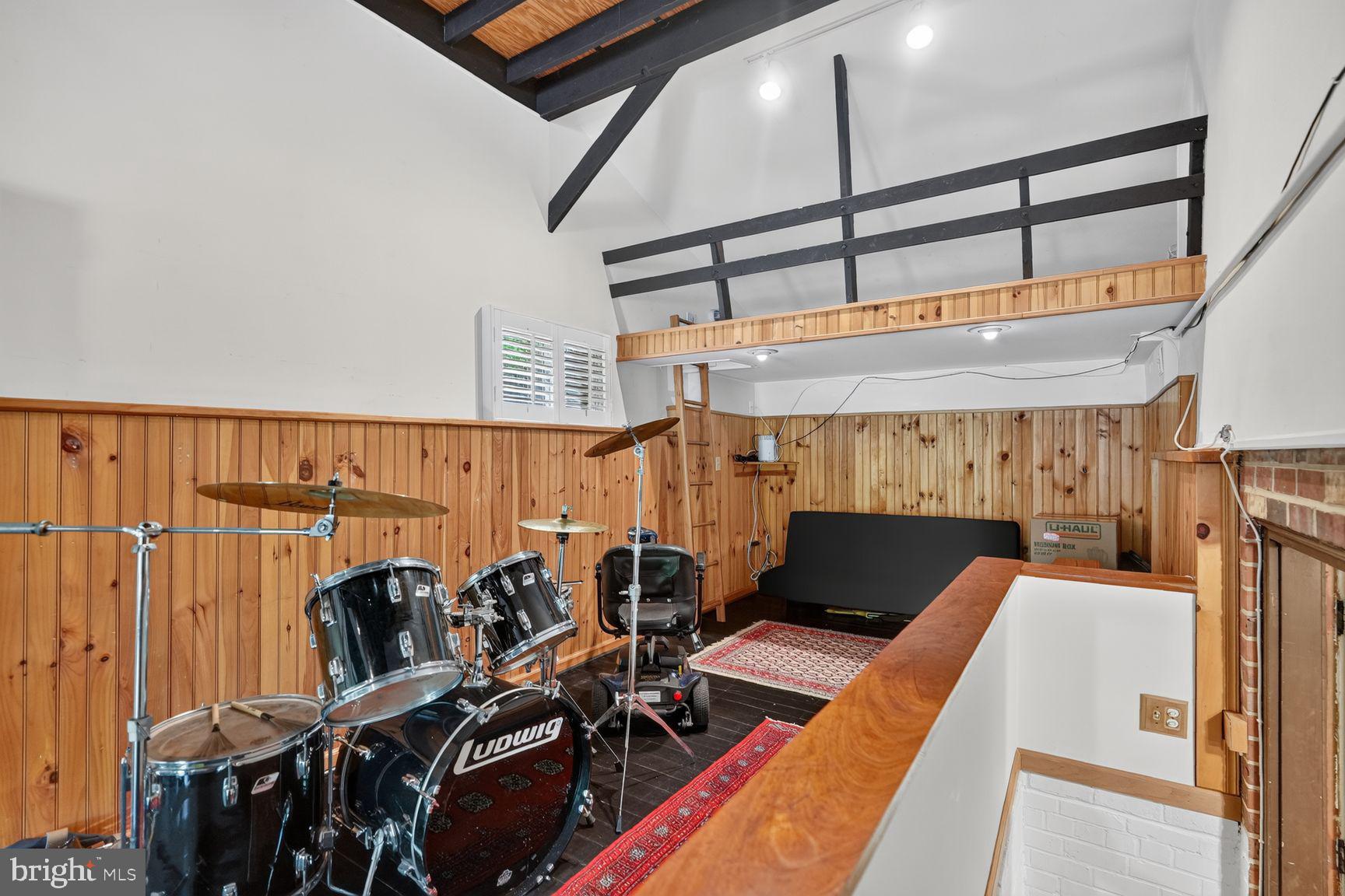 WHITE FLINT PARK - Residential