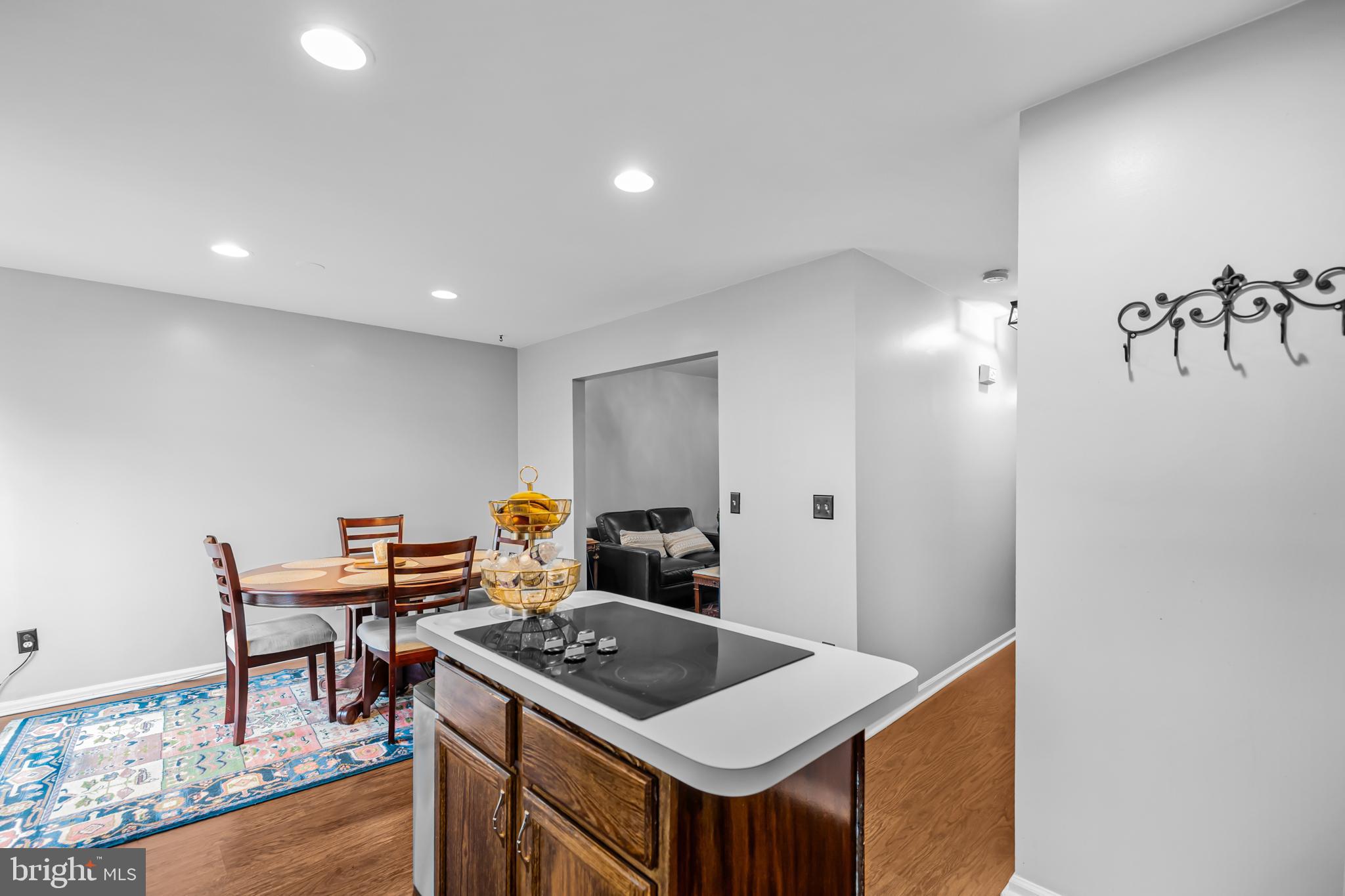 FOXBOROUGH - Residential