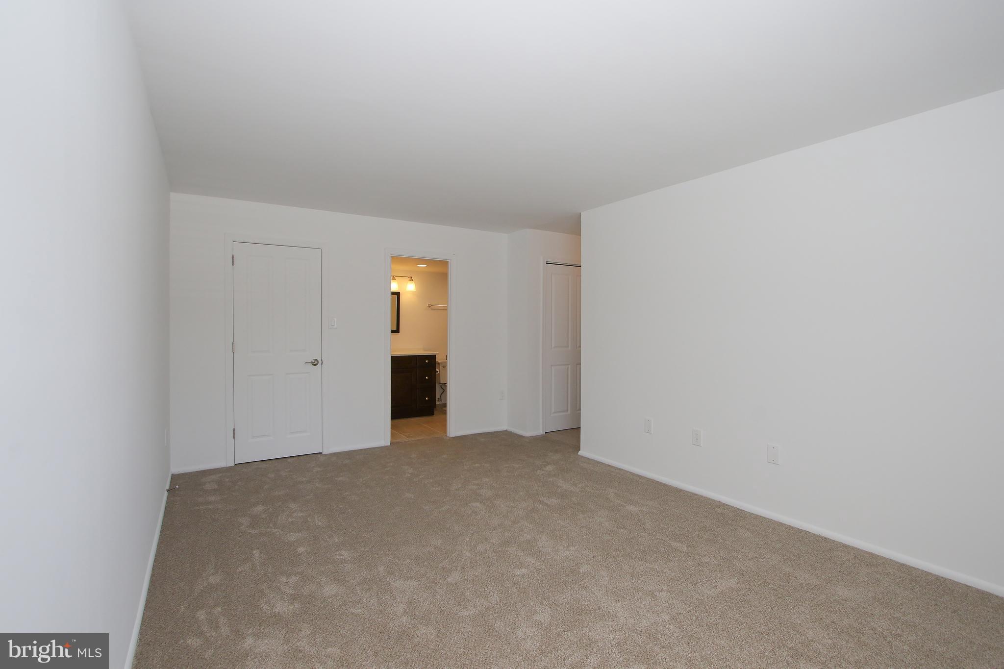 HYDE PARK - Residential