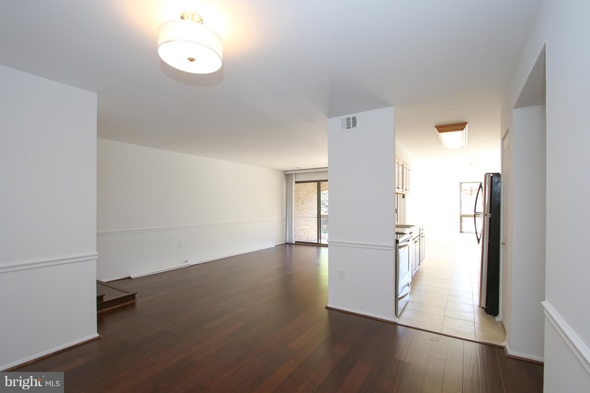 HYDE PARK - Residential