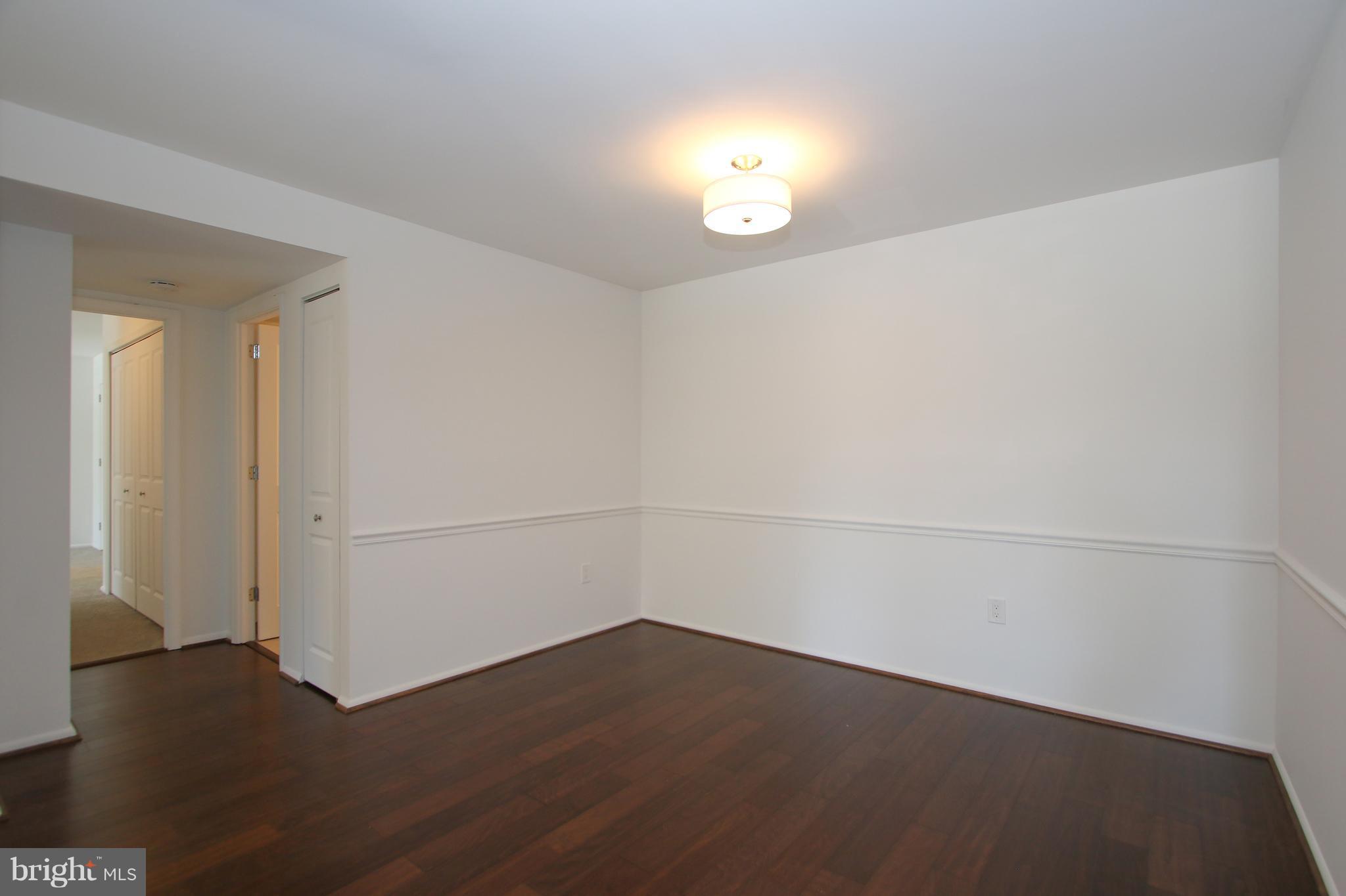 HYDE PARK - Residential