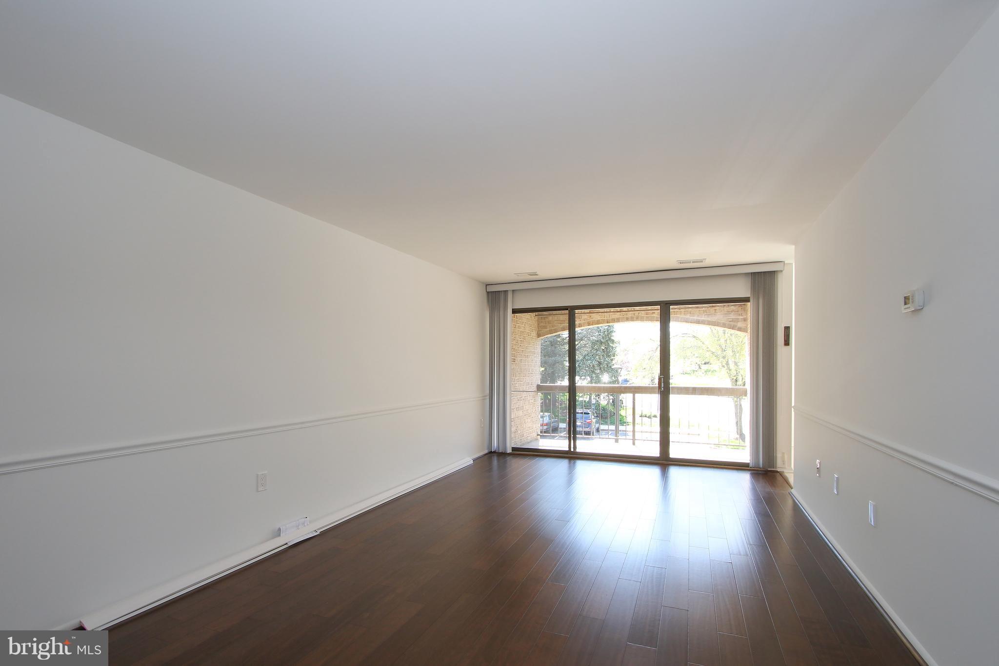 HYDE PARK - Residential