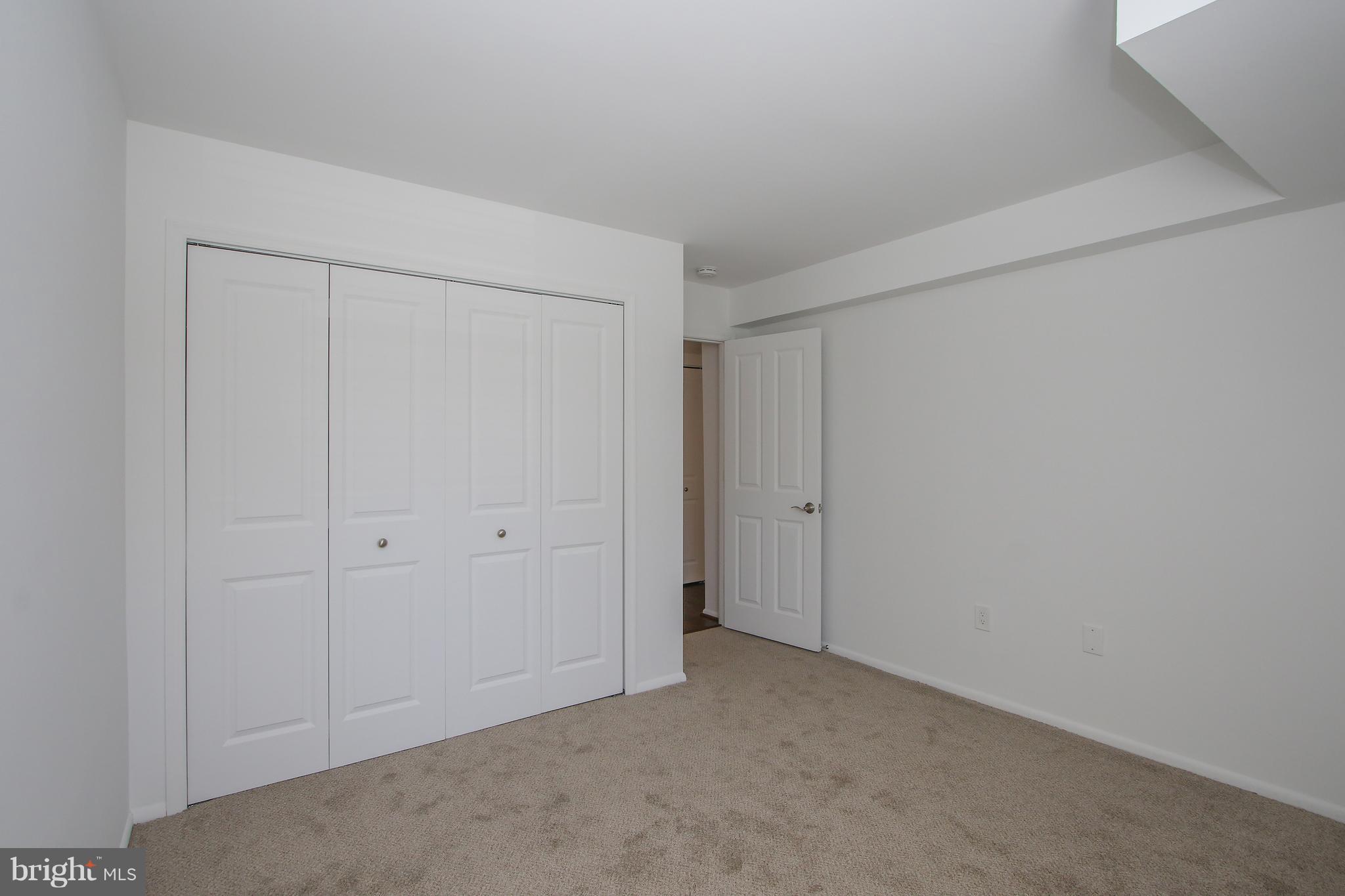 HYDE PARK - Residential
