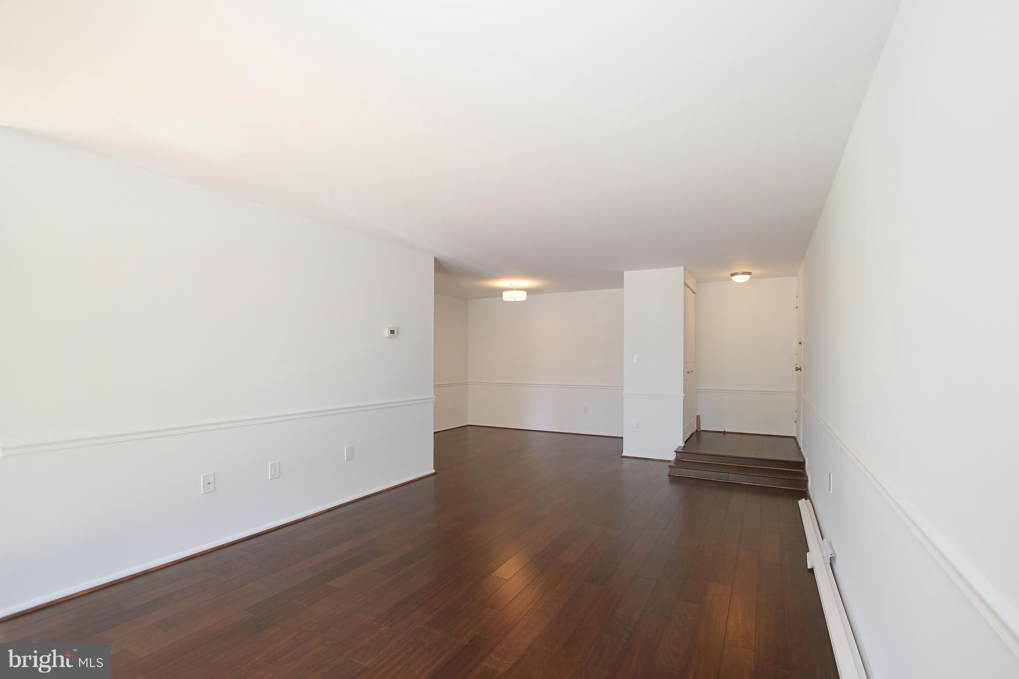HYDE PARK - Residential