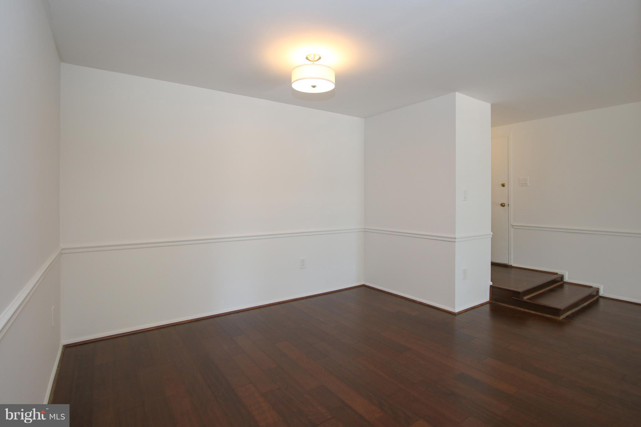 HYDE PARK - Residential
