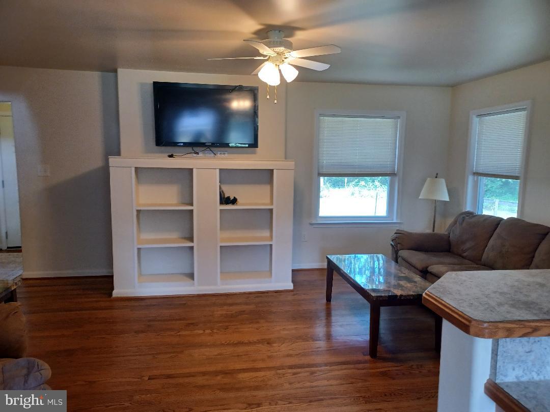 JACKSON TRAIL - Residential