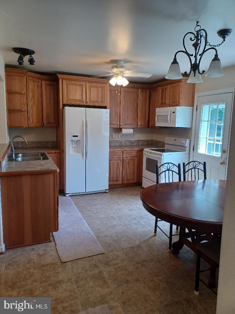 JACKSON TRAIL - Residential