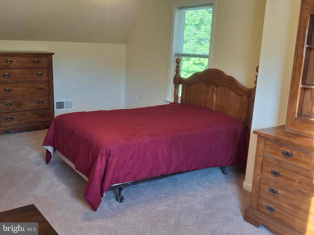 JACKSON TRAIL - Residential