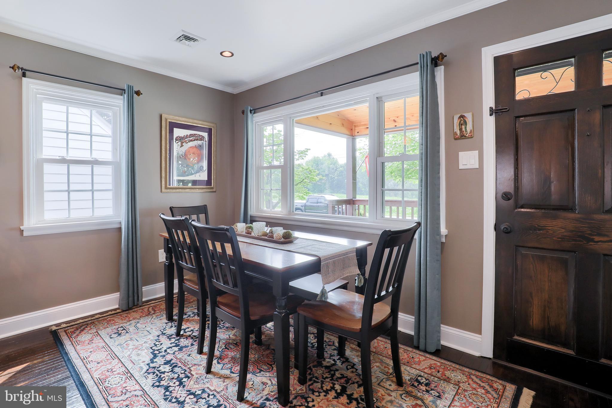 MANOR RIDGE - Residential