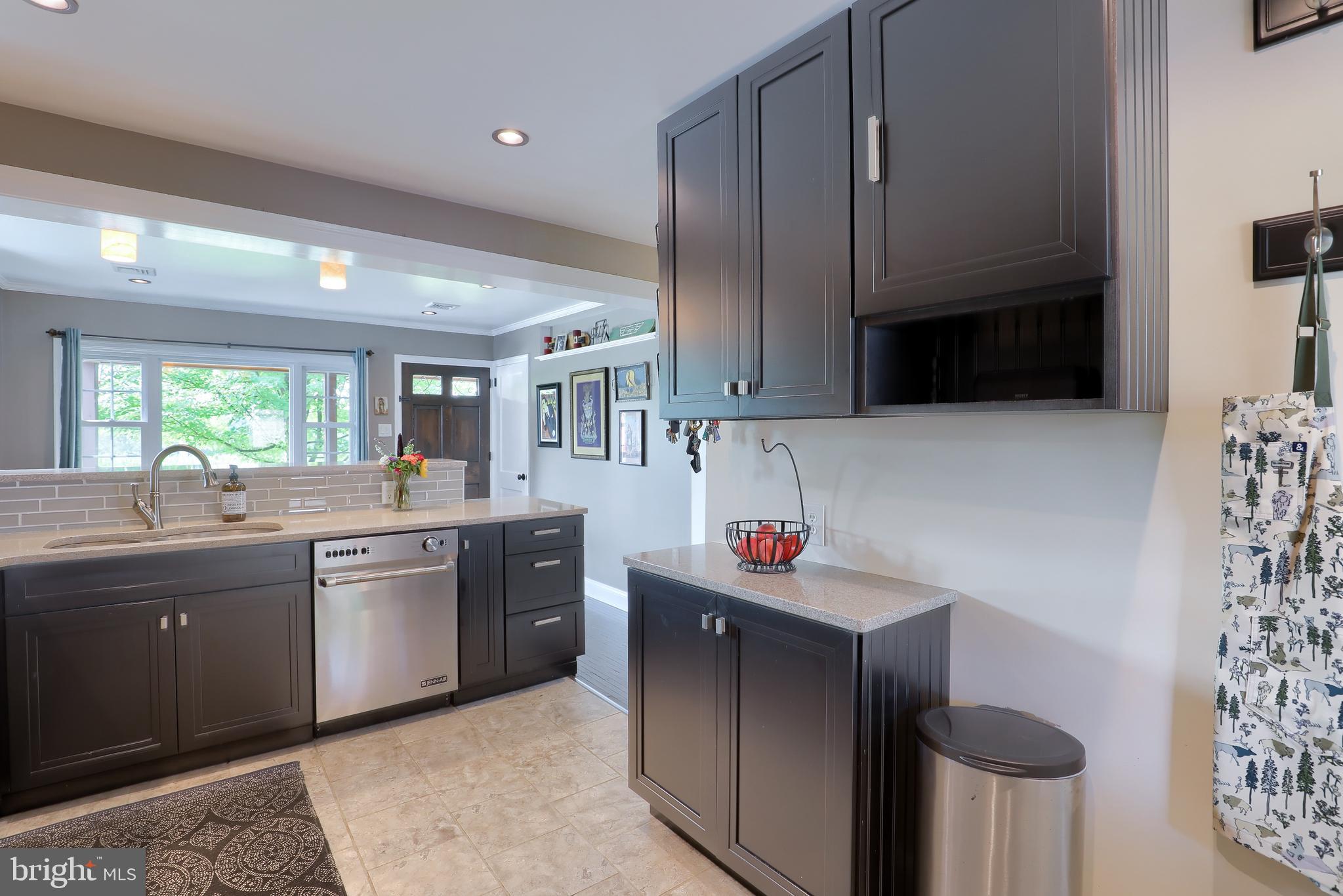 MANOR RIDGE - Residential