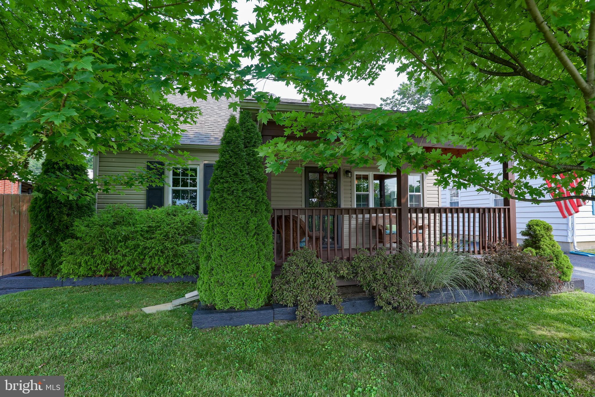 MANOR RIDGE - Residential