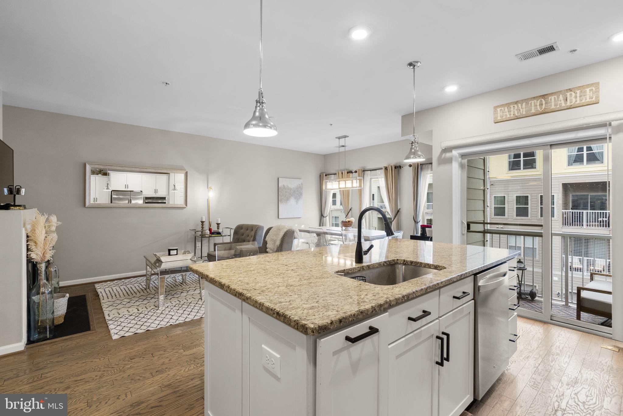 CROWN - Residential