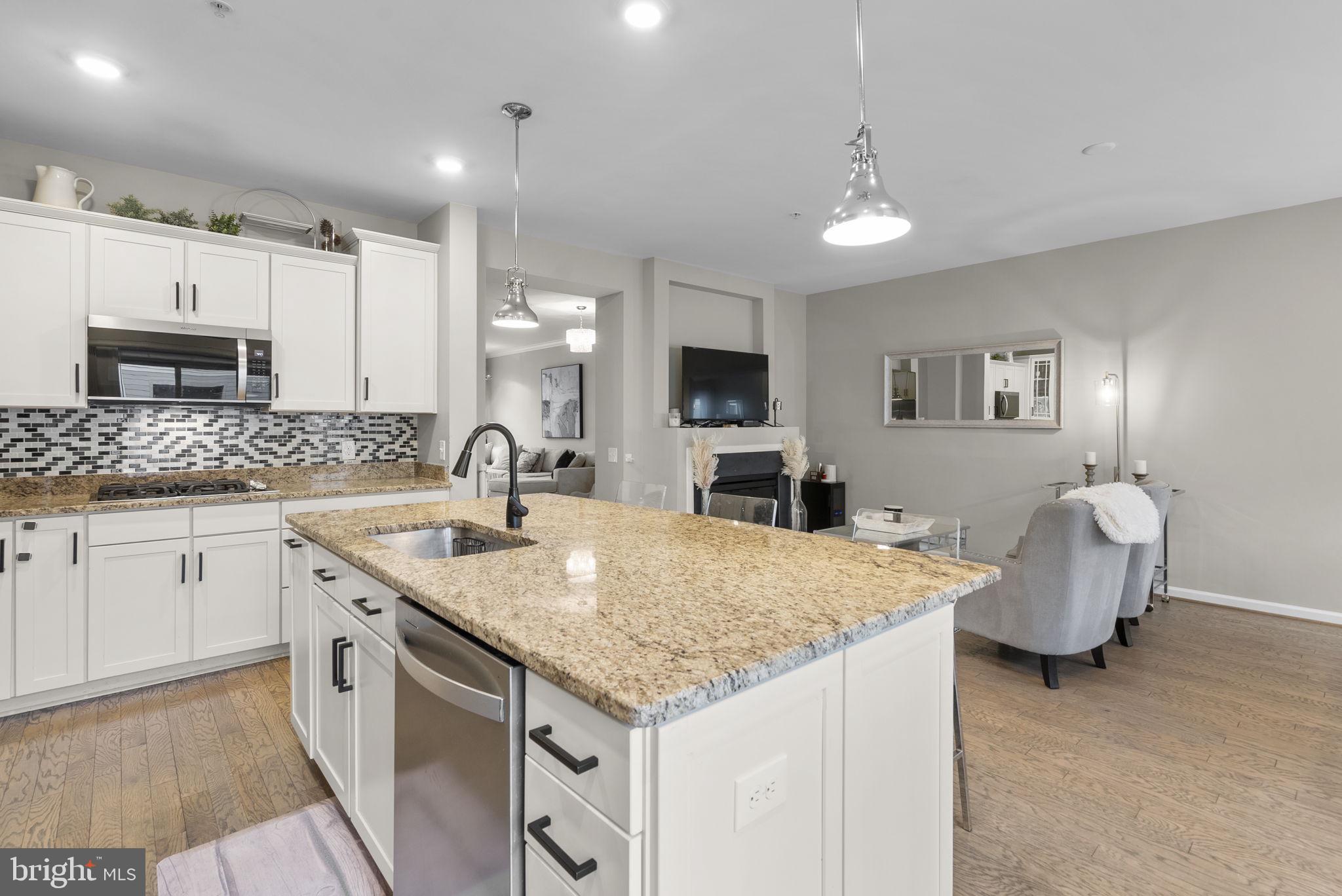 CROWN - Residential