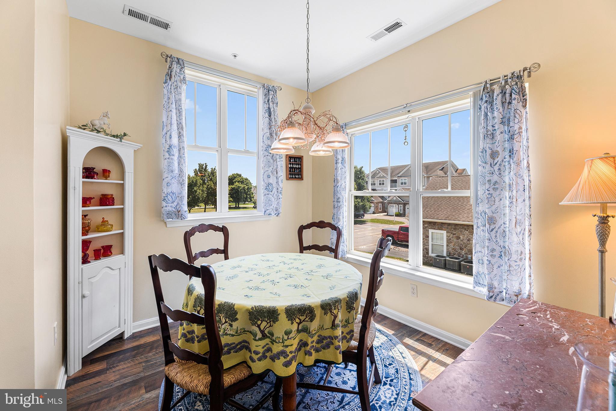HEARTHSTONE MANOR - Residential