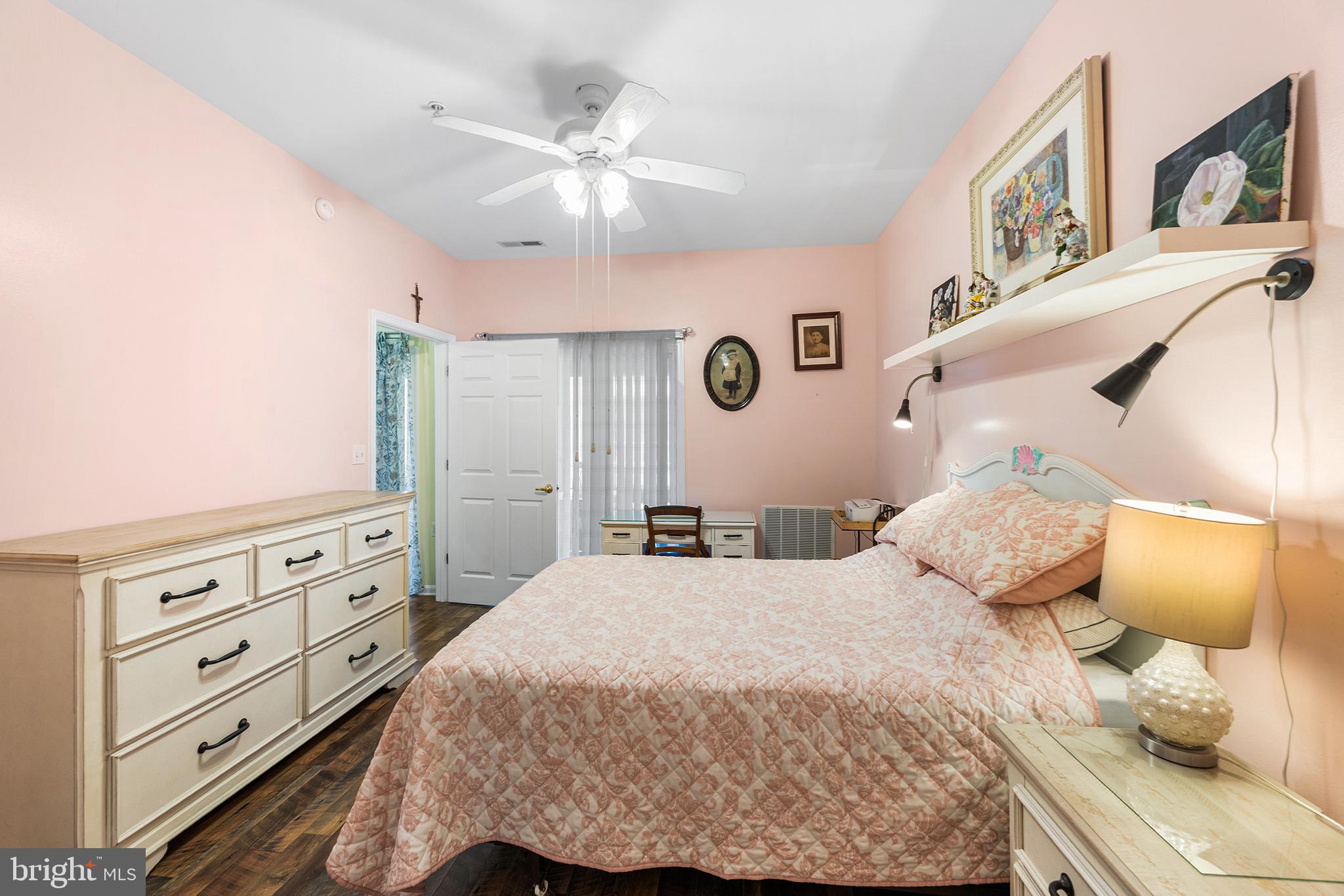 HEARTHSTONE MANOR - Residential