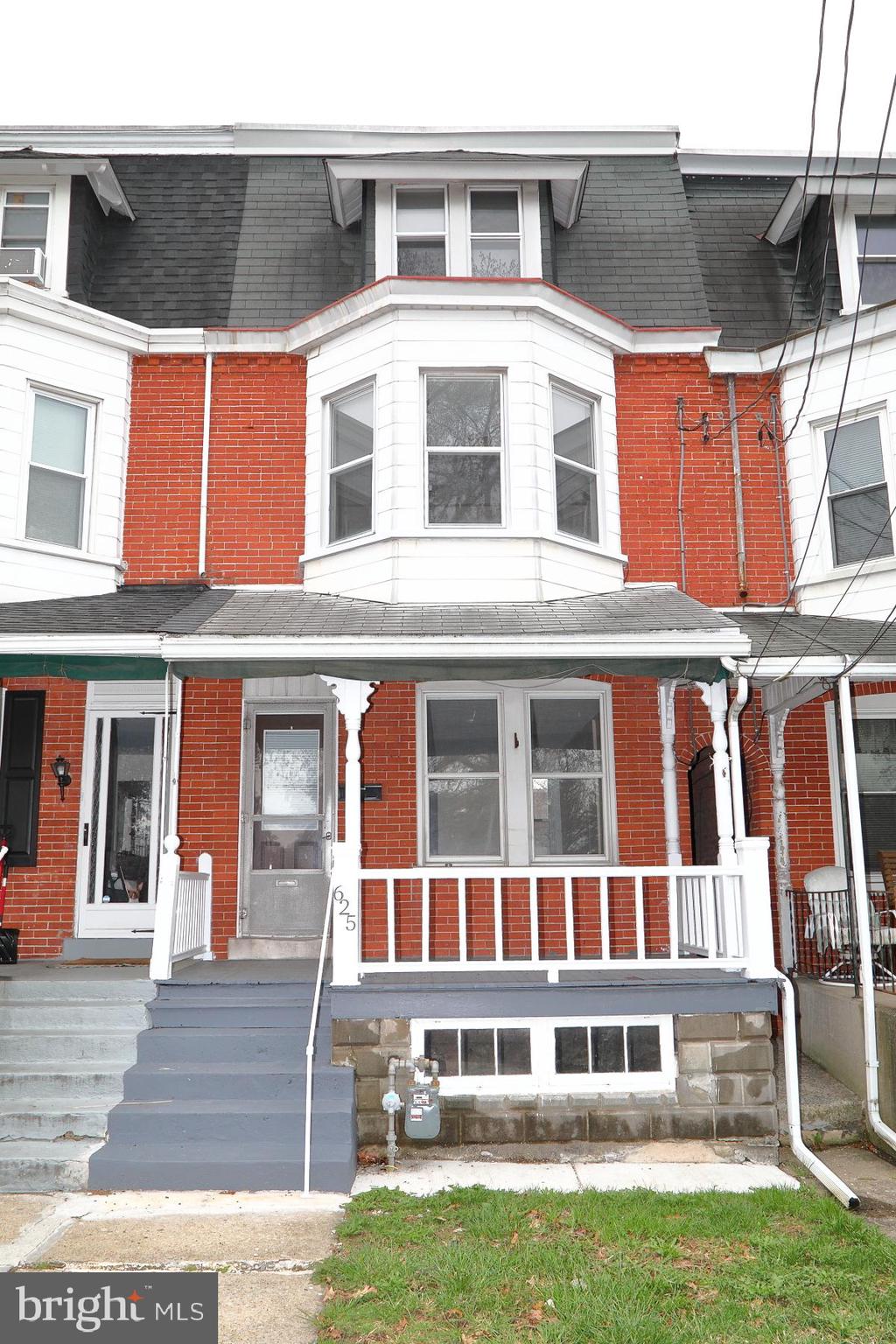 Easy to Enjoy! Spacious five bedroom with possible off-street parking and walk to school location.  It features a bright and open floor plan with really nice natural light.  There is  gas heat, gas cooking and a gas hot water heater, plus central air. Come take a look today before it is gone!