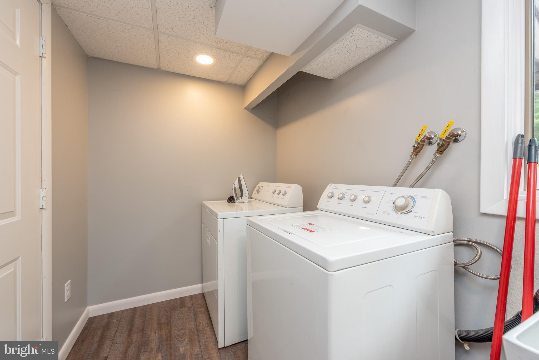 WHITE OAK - Residential