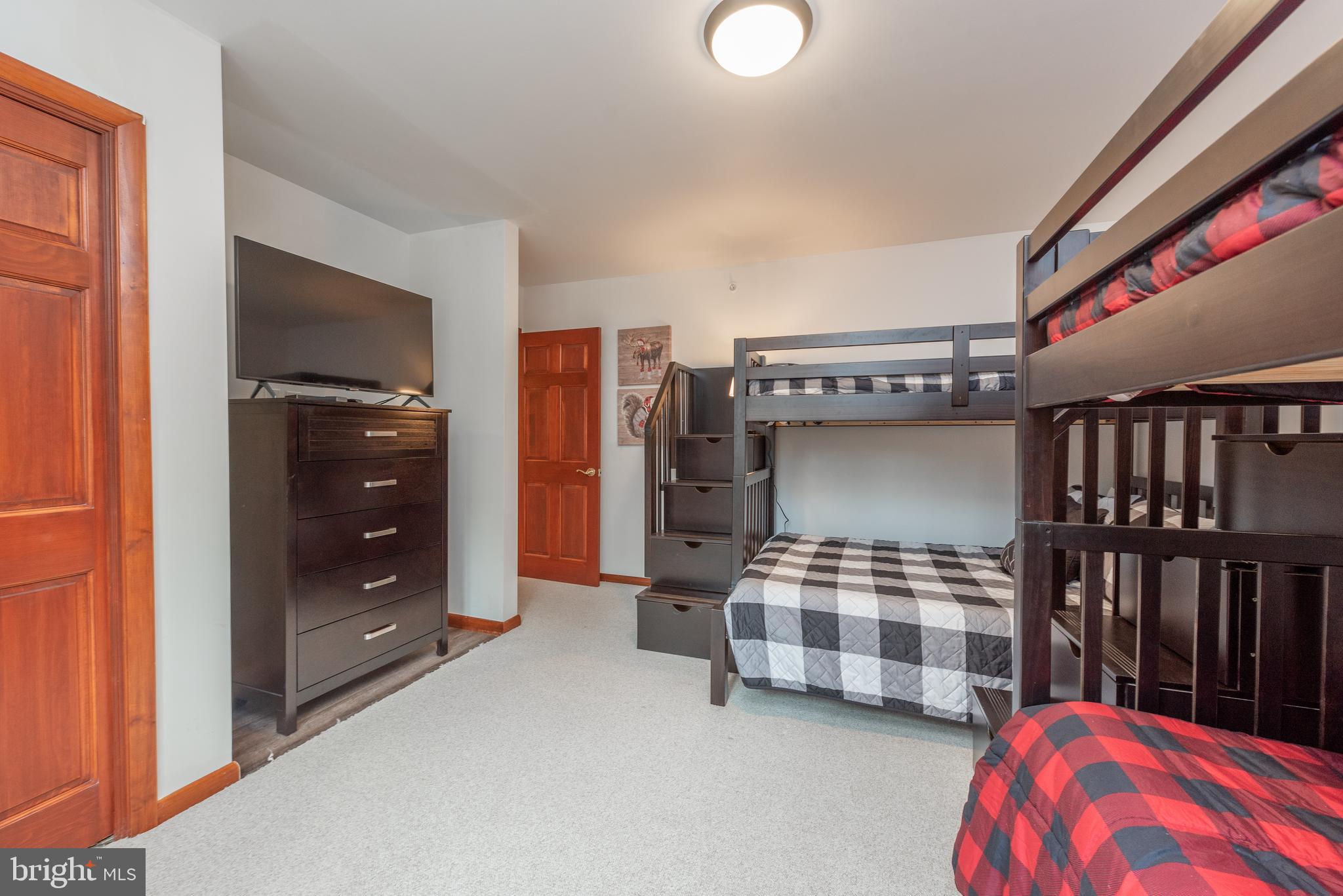 WHITE OAK - Residential