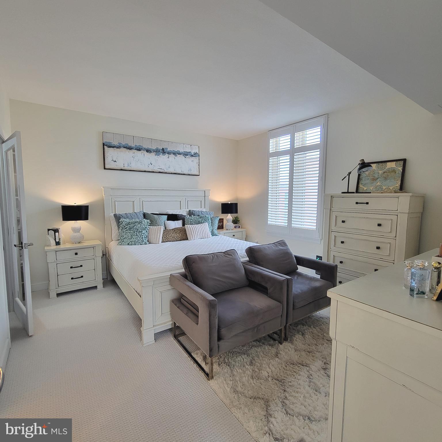 ONE NATIONAL HARBOR CONDOMINIUM - Residential