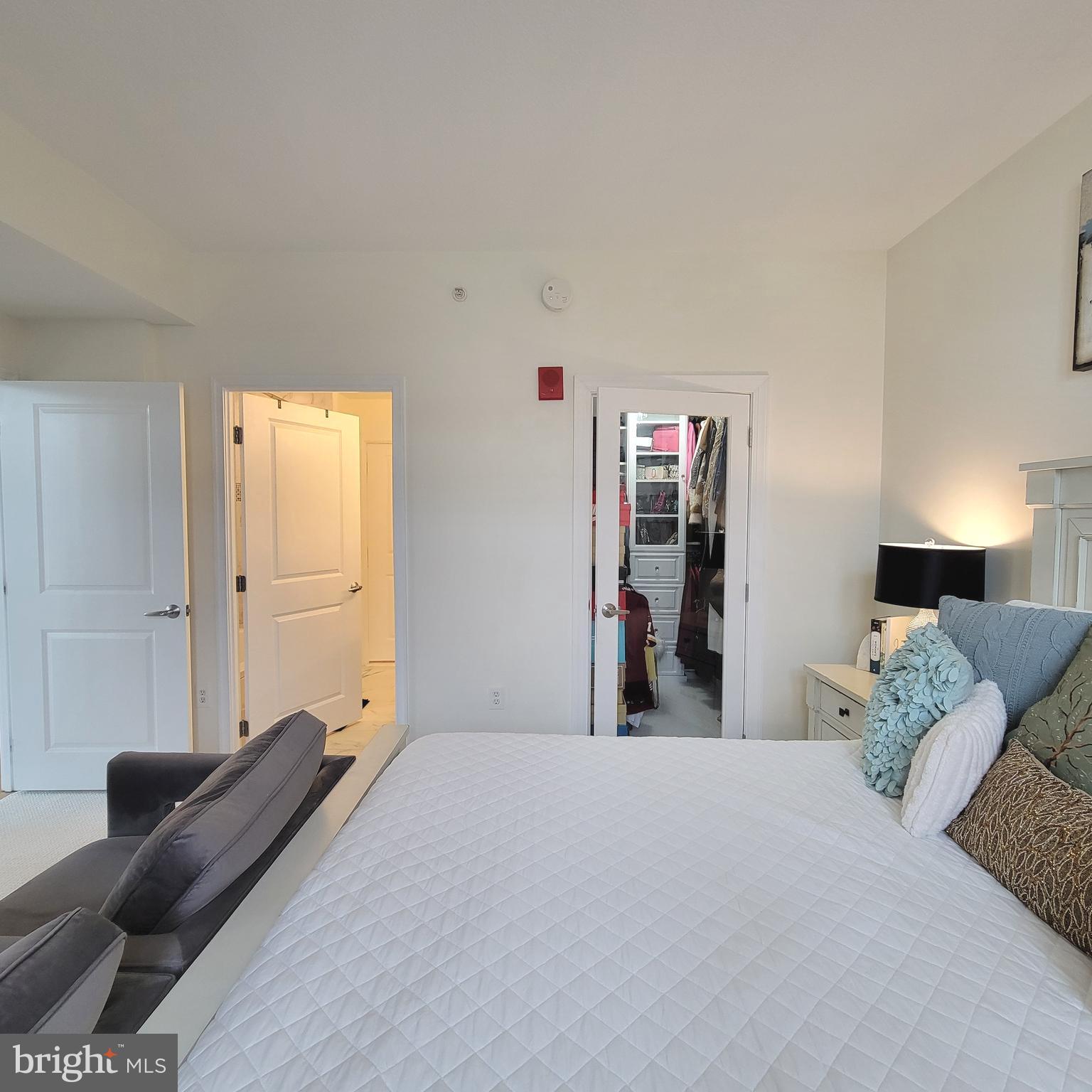 ONE NATIONAL HARBOR CONDOMINIUM - Residential