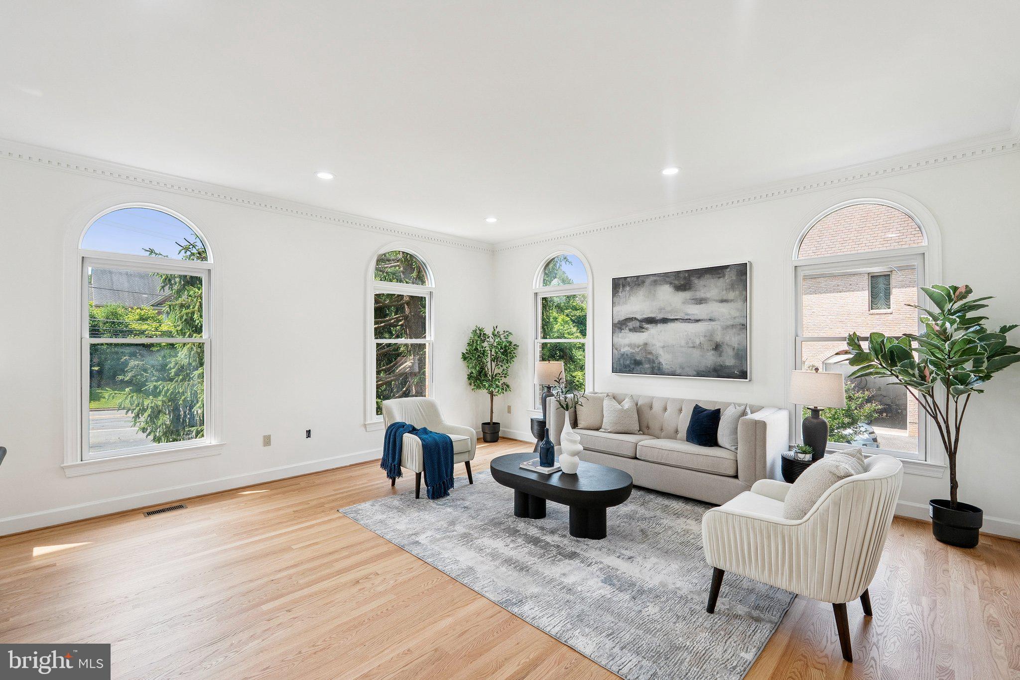PINE KNOLLS - Residential