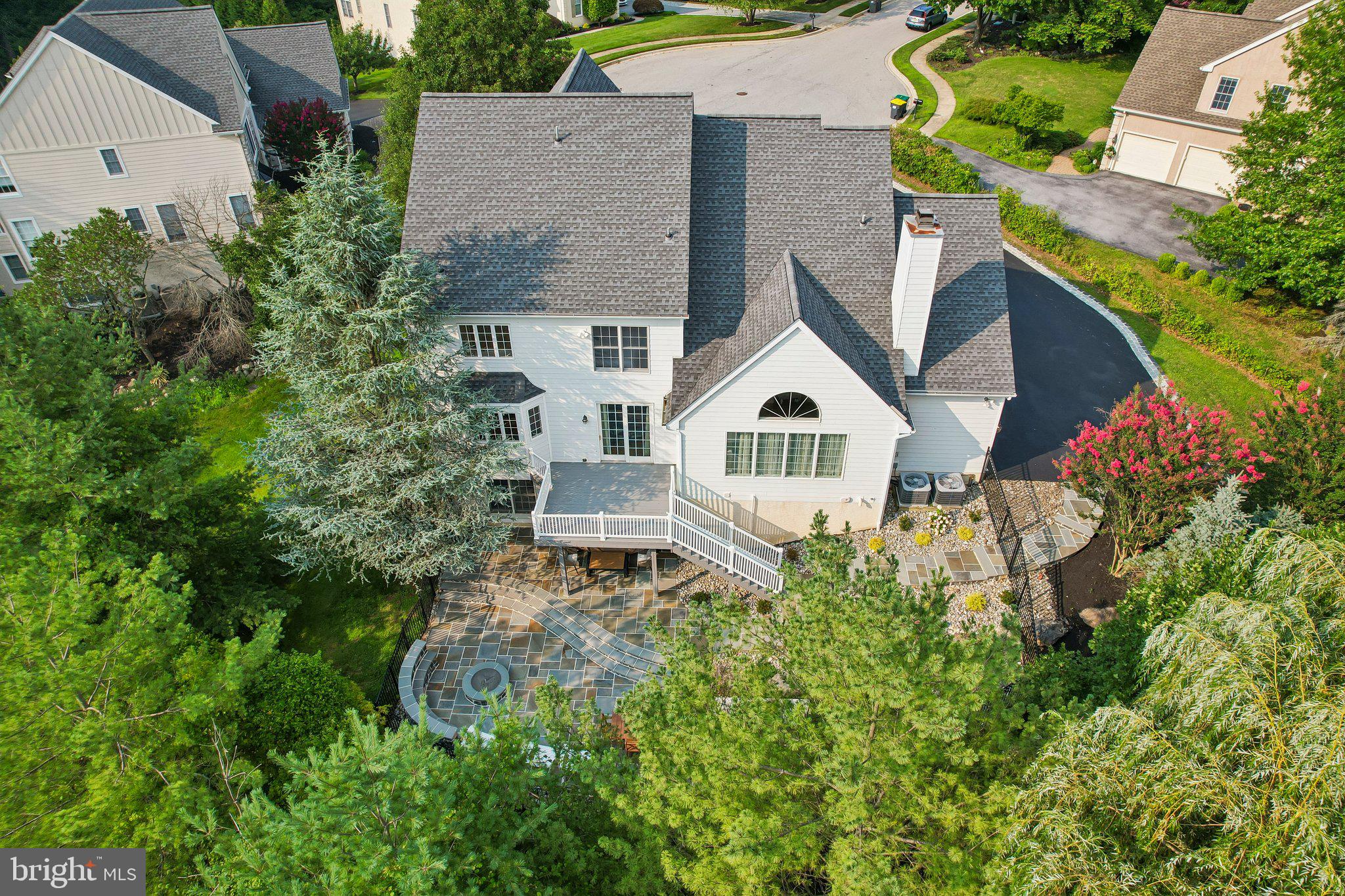 STONEWOLD - Residential